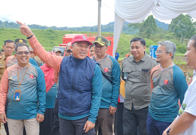  Pemkab Lampung Barat dan PLN Nusantara Power Tanam Pohon di Intake Bendungan PLTA Way Besai