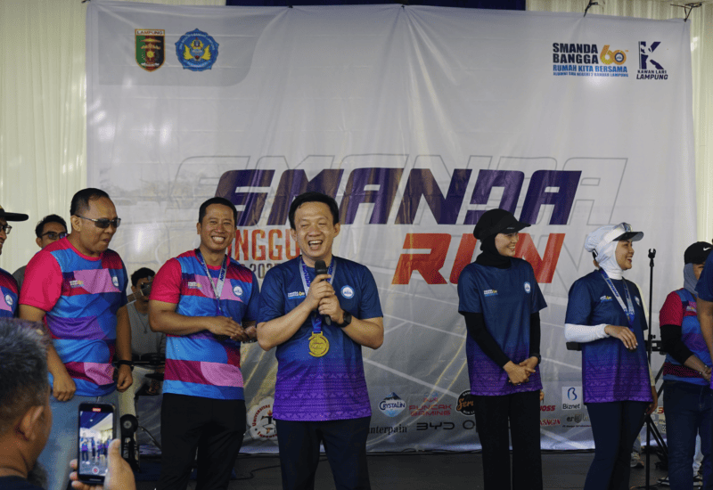  Sekdaprov Lampung Marindo Kurniawan Diberi Kejutan Ulang Tahun di Tengah Gelaran Smanda Run 2025