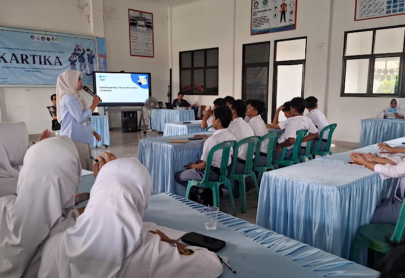  Mahasiswa KKN Unila Sosialisasi Pendidikan Karakter di SMKS Bina Latih Karya