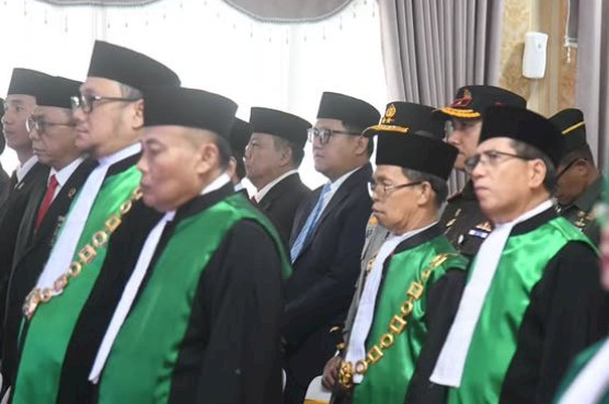  Ahmad Giri Akbar Hadiri Wisuda Purnabakti Ketua Pengadilan Tinggi Agama Bandar Lampung