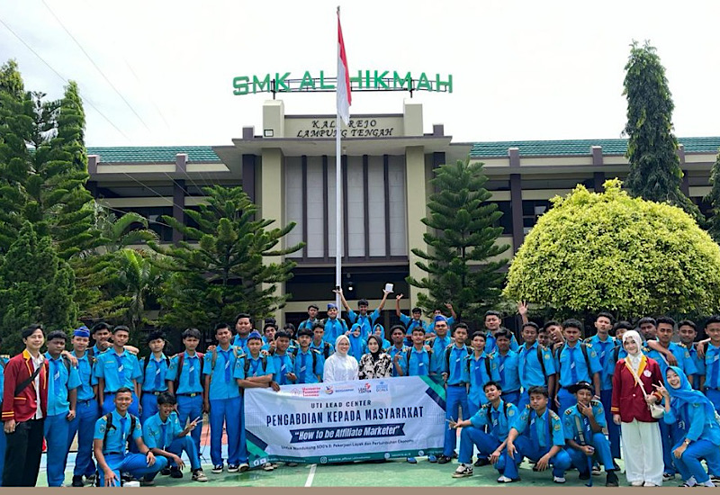  Universitas Teknokrat Indonesia Latih Daya Saing Siswa SMA/SMK Se-Lampung Melalui Affiliate Marketing