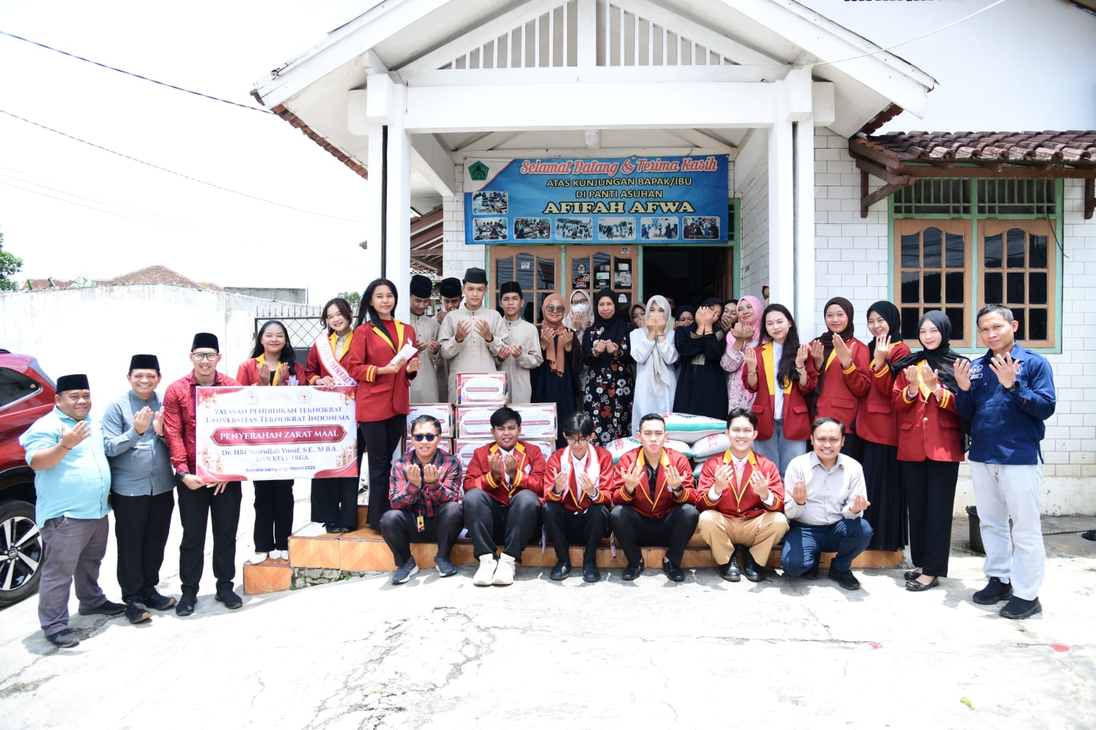  Universitas Teknokrat Indonesia Serahkan Zakat Mal ke Panti Asuhan Afifah Afwa