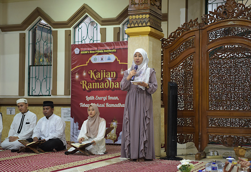  Ketua Yayasan Teknokrat Dewi Sukmasari Ajak Sivitas Akademika Tingkatkan Iman dan Sukseskan Akreditasi Internasional