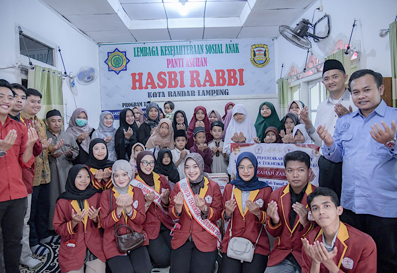  Universitas Teknokrat Indonesia Salurkan Zakat Mal ke Panti Asuhan Hasbi Rabbi