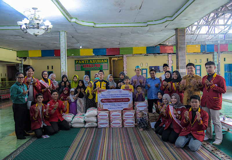  Universitas Teknokrat Indonesia Salurkan Zakat Mal ke Panti Asuhan Kemala Puji