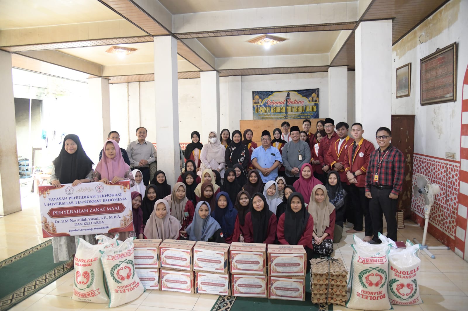  Universitas Teknokrat Indonesia Serahkan Zakat Mal ke Panti Asuhan Miftahul Ulum