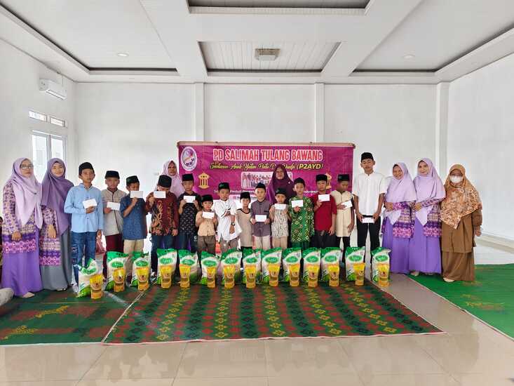Salimah Tulangbawang Santuni Yatim dan Duafa