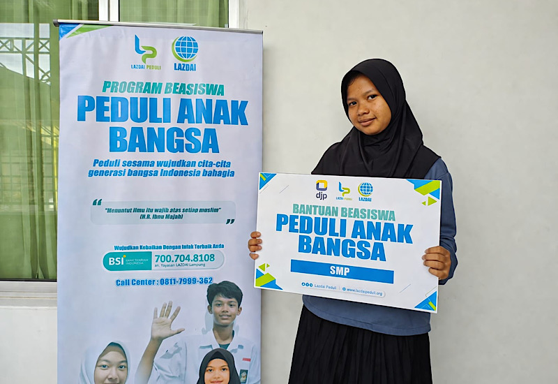  Aura Salsabila Penerima Beasiswa LAZDAI Peduli Terbitkan Novel Perdana “Kutitipkan Hati Ini Pada Takdir”