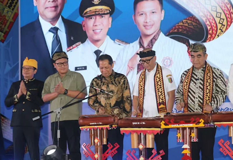  Dukung Pergerakan Mahasiswa, Ketua DPRD Lampung Ahmad Giri Akbar Hadiri Pembukaan Mahasabha XIV Kesatuan Mahasiswa Hindu Dharma Indonesia