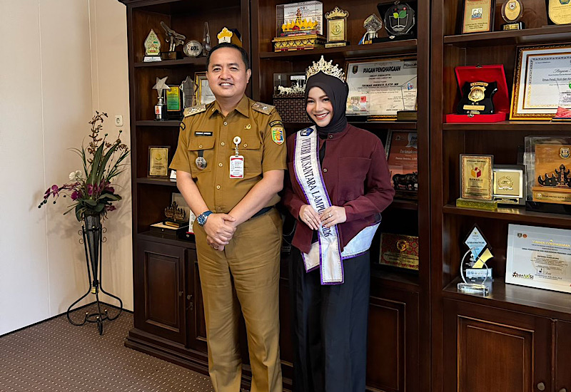  Persiapan Ajang Putri Nusantara, Jingga Adelia Putri Temui Kadisdikbud Lampung Thomas Amirico