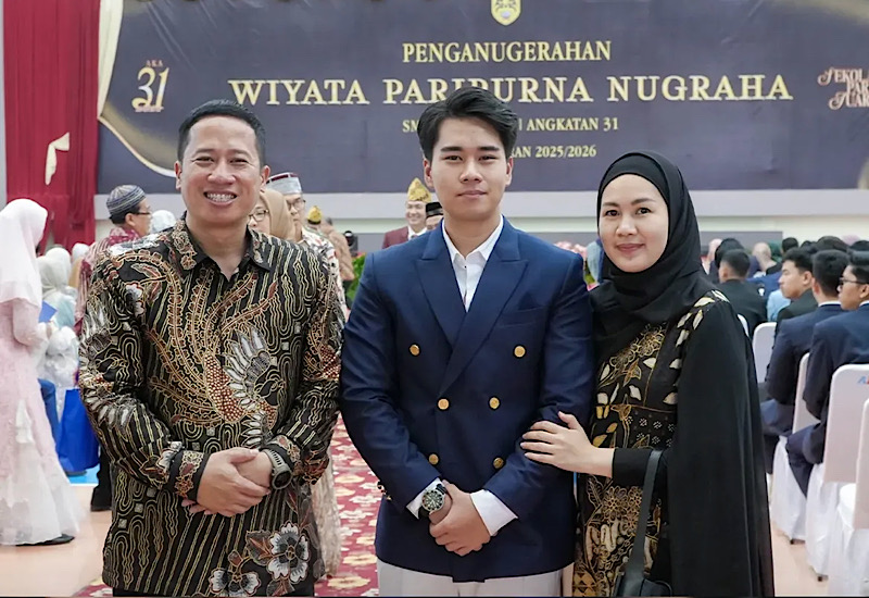  Momen Haru di SMA Al-Kautsar: Wakil Rektor Teknokrat Mahathir Muhammad Saksikan Kelulusan Putra Sulung dalam Wiyata Paripurna Nugraha