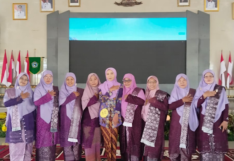  Langkah Anggun, Semangat Tangguh: Salimah Lampung Tengah Hadiri Puncak Peringatan Hari Kartini