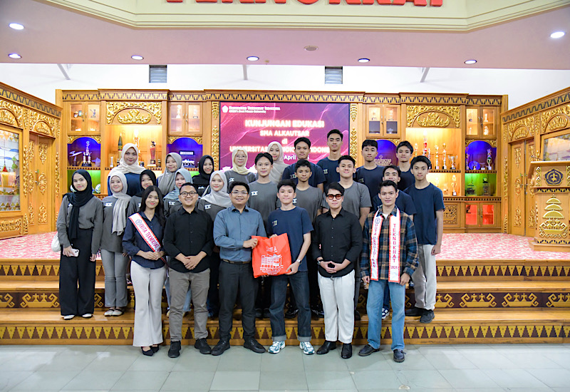  Kunjungan Edukatif Pramuka SMA Al Kautsar ke Universitas Teknokrat Indonesia, Ridwan Mahenra Kenalkan AI lewat Workshop “Sigma Future Skills”