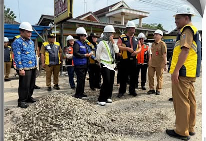  Komisi IV DPRD Lampung Hadiri Groundbreaking Ruas Jalan Bandar Jaya-Simpang Mandala Lamteng