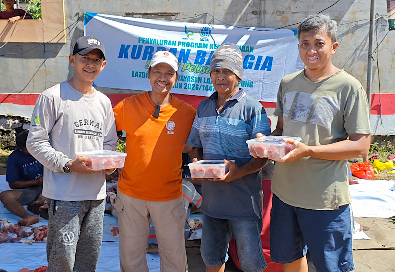 LAZDAI Sebar Hewan Kurban di Lampung, Sumbar, dan Palestina