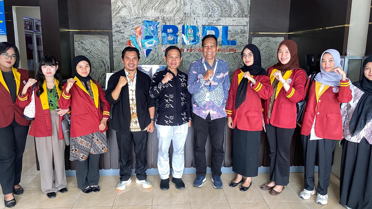  Keren! Mahasiswa Universitas Teknokrat Indonesia Kembangkan Buku 3 Bahasa Bersama Balai Bahasa Provinsi Lampung