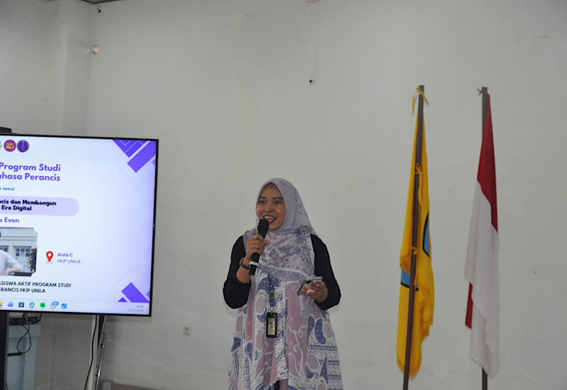  Model Pembelajaran Kontekstual: Catatan Harian Mahasiswa sebagai Media Autentik