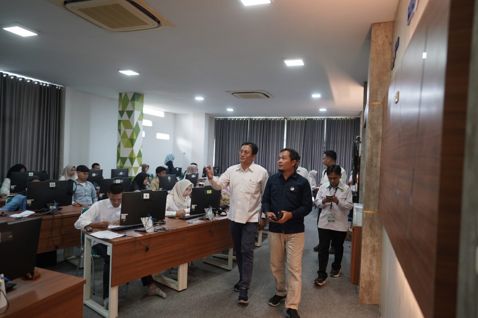  Tim Monitoring Evaluasi Sistem Seleksi Elektronik UIN Raden Intan Lampung