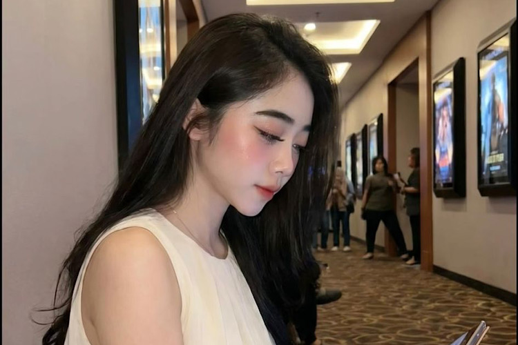  Rahasia Body Goals Ideal 50 Kg dan Kulit Glowing Alami ala Model Cantik Ara