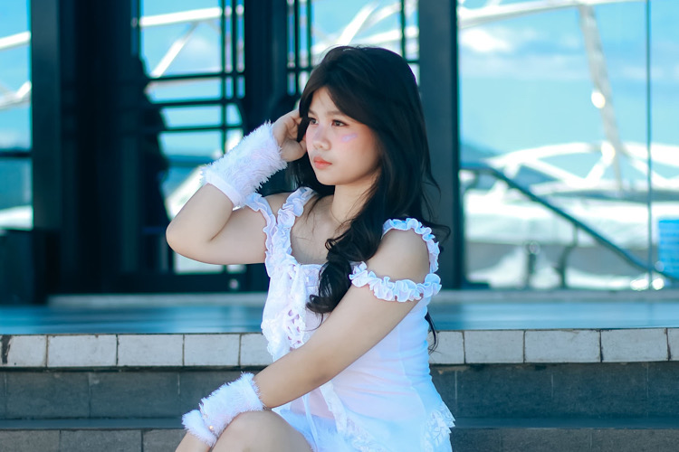  Keren Banget! Intip Pesona Dancer Caroline Valenthio Konsep Fairycore di Lampung City Mall, Foto-Fotonya Magis Abis!