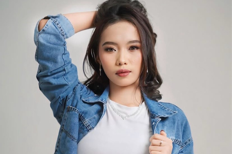  Model Lampung Desi Fatma Sari Bersaing dalam Pemilihan Duta Siger Lampung untuk Lestarikan Budaya Daerah