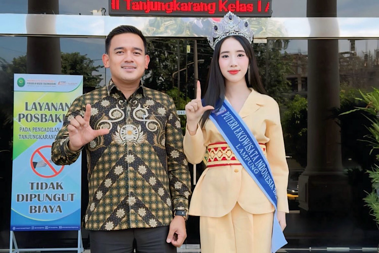  Kaila Putri Adiba Mohon Doa Restu Ketua PN Gedong Tataan Jelang Putri Ekowisata Indonesia 2026