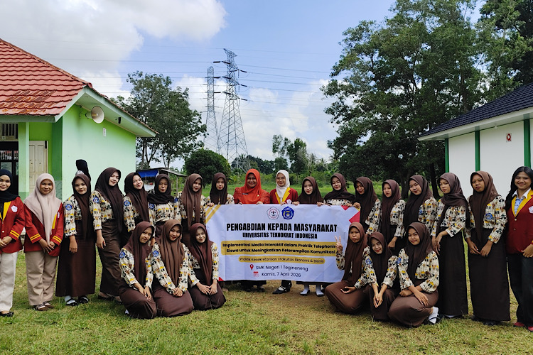 Universitas Teknokrat Indonesia Pengabdian di SMKN 1 Tegineneng, Siswa Dibekali Praktik Kesekretarisan