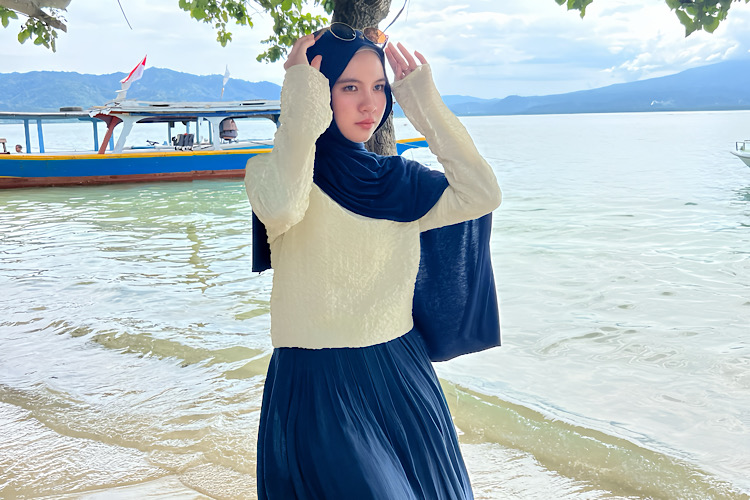  Safina Tunnajah Model Cantik Asal Lampung Timur Ini Blak-blakan Ungkap Rahasia di Balik Keindahan Pulau Kelagian