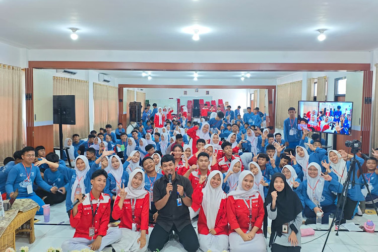  MPLS SMK Telkom Lampung Hadirkan Direktur LAZDAI Lampung Sampaikan Bijak Bermedia Sosial