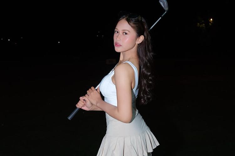  Model Lampung Deska Jajal Olahraga Golf, Ungkap Butuh Konsentrasi Tinggi
