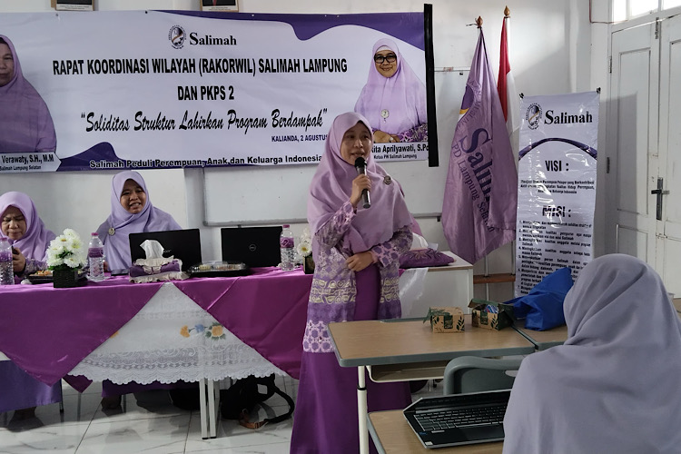  Pengurus Daerah Salimah Lamsel Ikuti Rakorwil dan Pelatihan Kepemimpinan