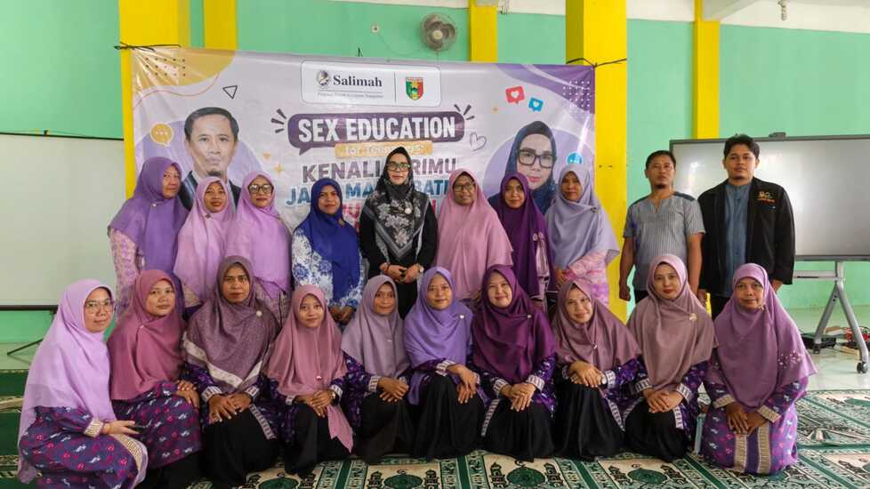 Salimah dan Kesbangpol Tanggamus Seminar Edukasi Remaja