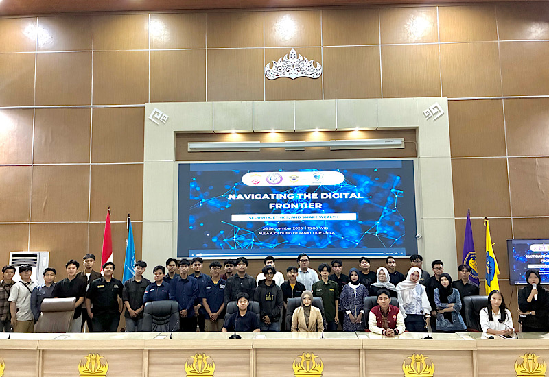  Putri Hijabfluencer Lampung Mahasiswi Universitas Teknokrat Indonesia Gerilyana Tryo Putri Gelar Seminar Digital Cyber Akhlak