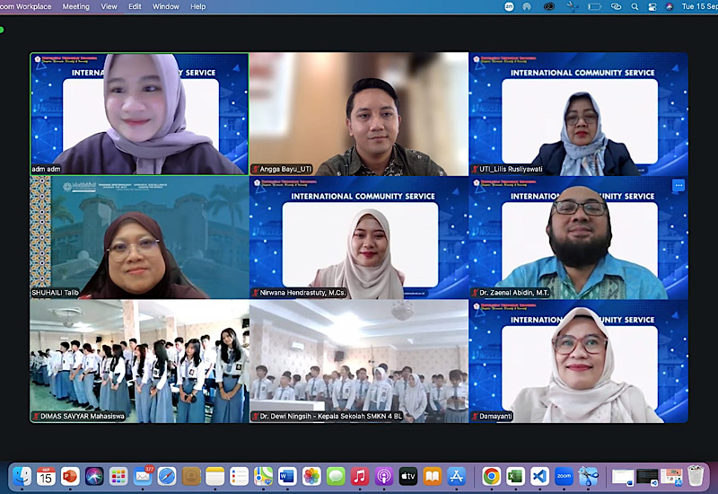  International Community Service di SMKN 4 Bandar Lampung, Universitas Teknokrat Indonesia Bahas Pemanfaatan AI dalam Transformasi Pembelajaran