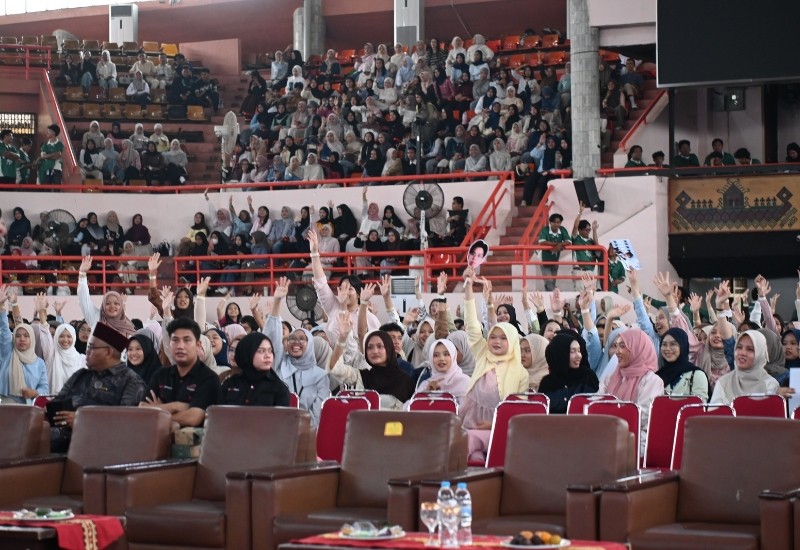  Meski Jadwal Dimajukan Karena Narasumber Ujian, 2.000 Peserta Padati Seminar Nasional EEA 2026 Unila