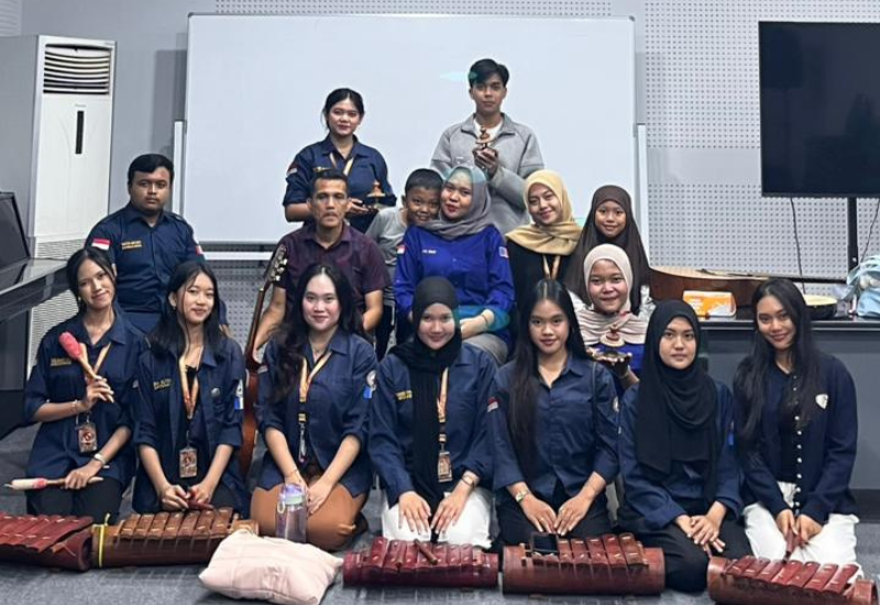  Club des Arts Pendidikan Bahasa Prancis Meriahkan Unila Art Festival 2026