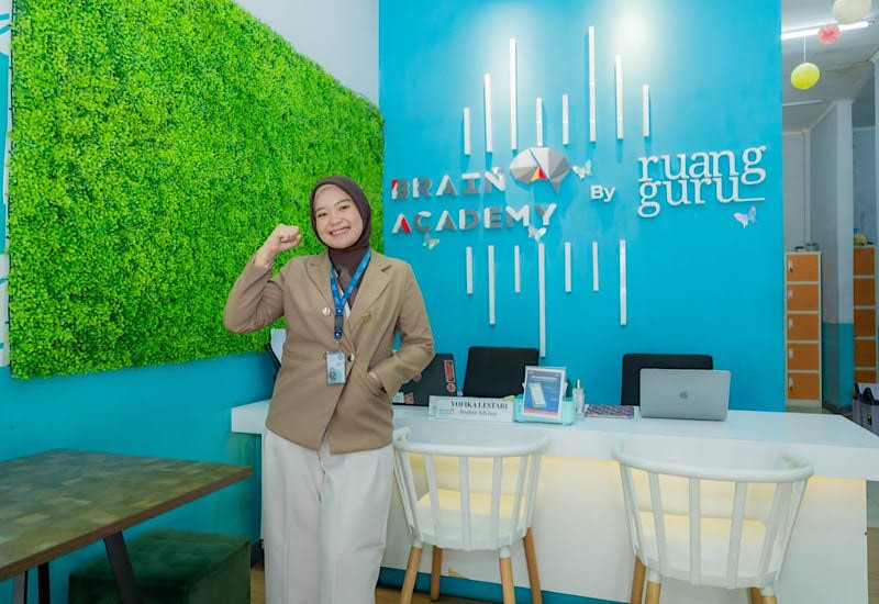  Alumni Bermutu! Lulusan Terbaik S1 Pendidikan Matematika Universitas Teknokrat Indonesia Berkarir Cemerlang sebagai Master Teacher Coach di Ruangguru