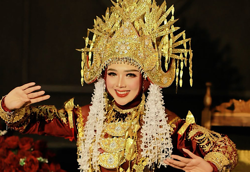 Guncang Panggung Nasional! Mahasiswa Universitas Teknokrat Indonesia Gerilyana Tryo Putri Juara Putri Hijabfluencer Indonesia